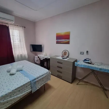 דירה Elisabeta Cozy טיראנה